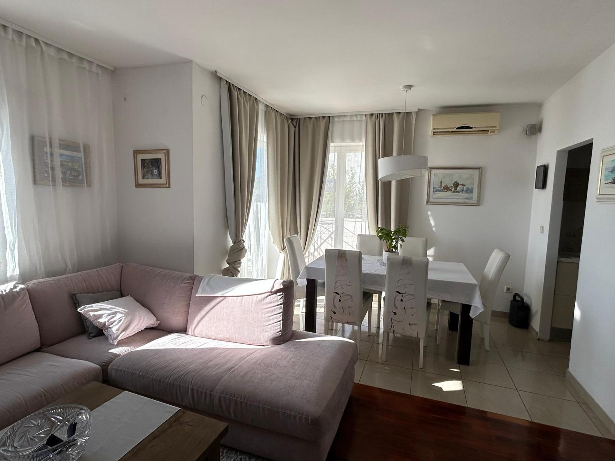 Apartment Iva *